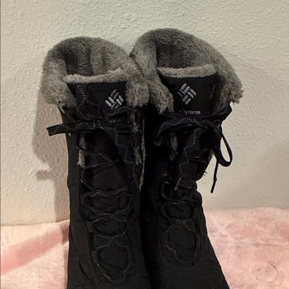 Columbia Women's Black Quilted Winter Boots - Picture 3 of 6